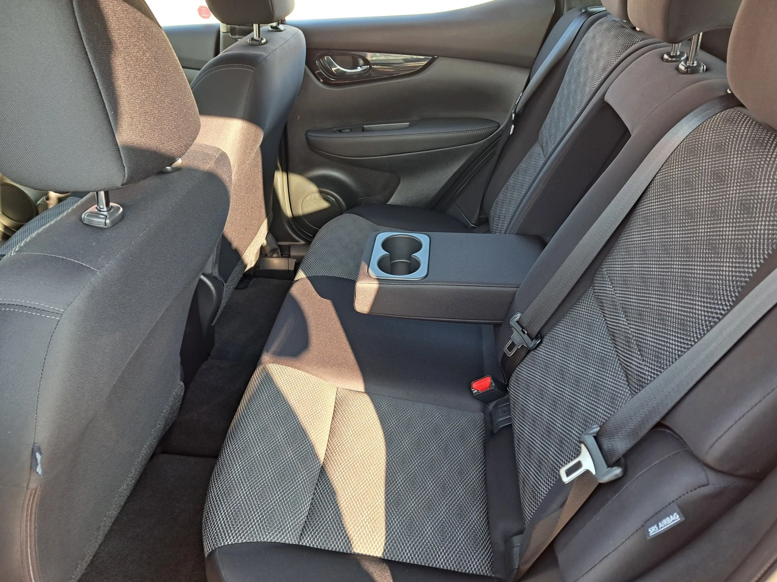 Nissan Qashqai 2.0 I | Mobile.bg   11