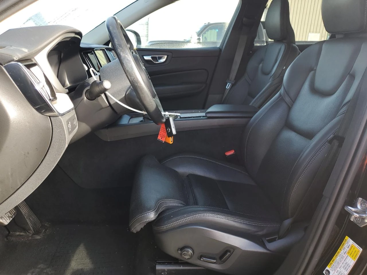 Volvo XC60 T5 INSCRIPTION - изображение 7