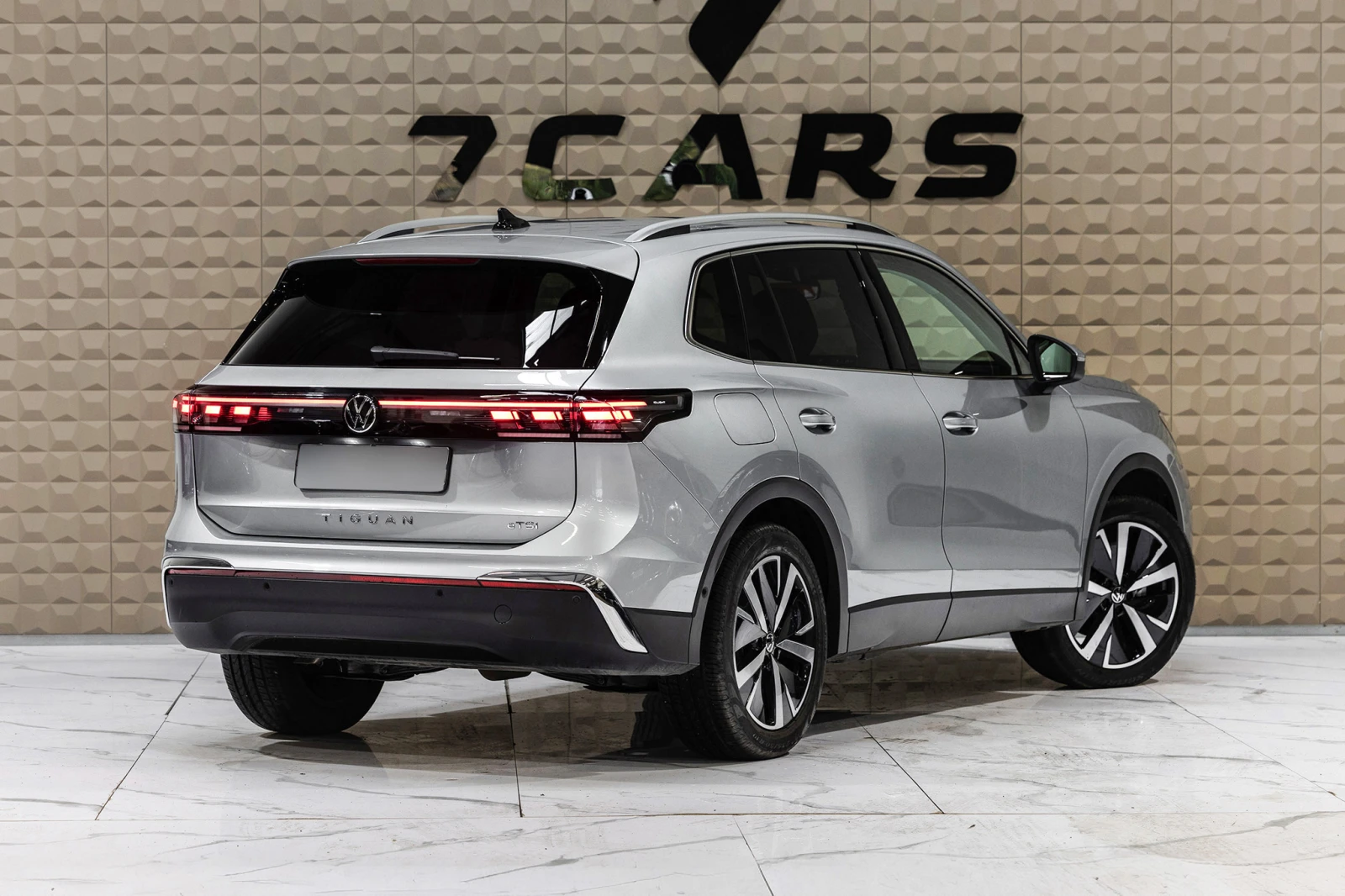 VW Tiguan 1.5 eTSI - изображение 2