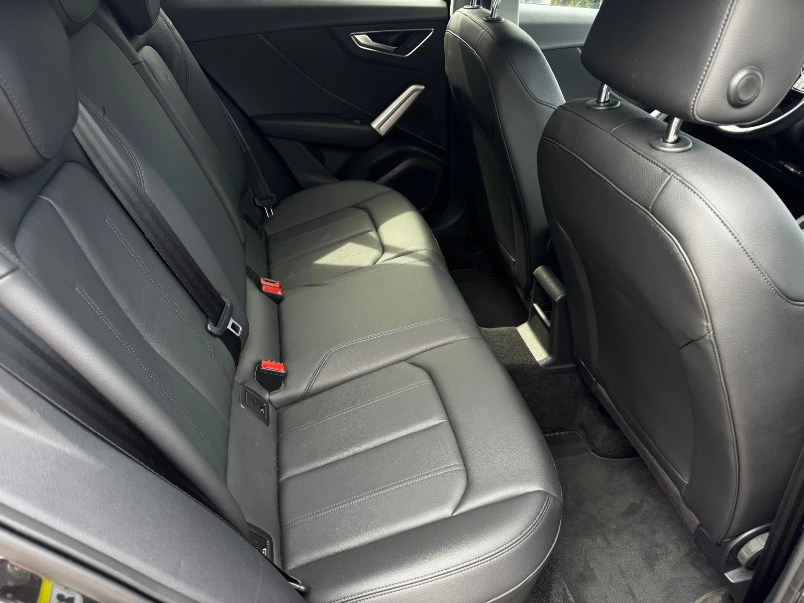 Audi Q2 2.0TDI DSG LED Virtual AppleCarPlay Keyless - изображение 9