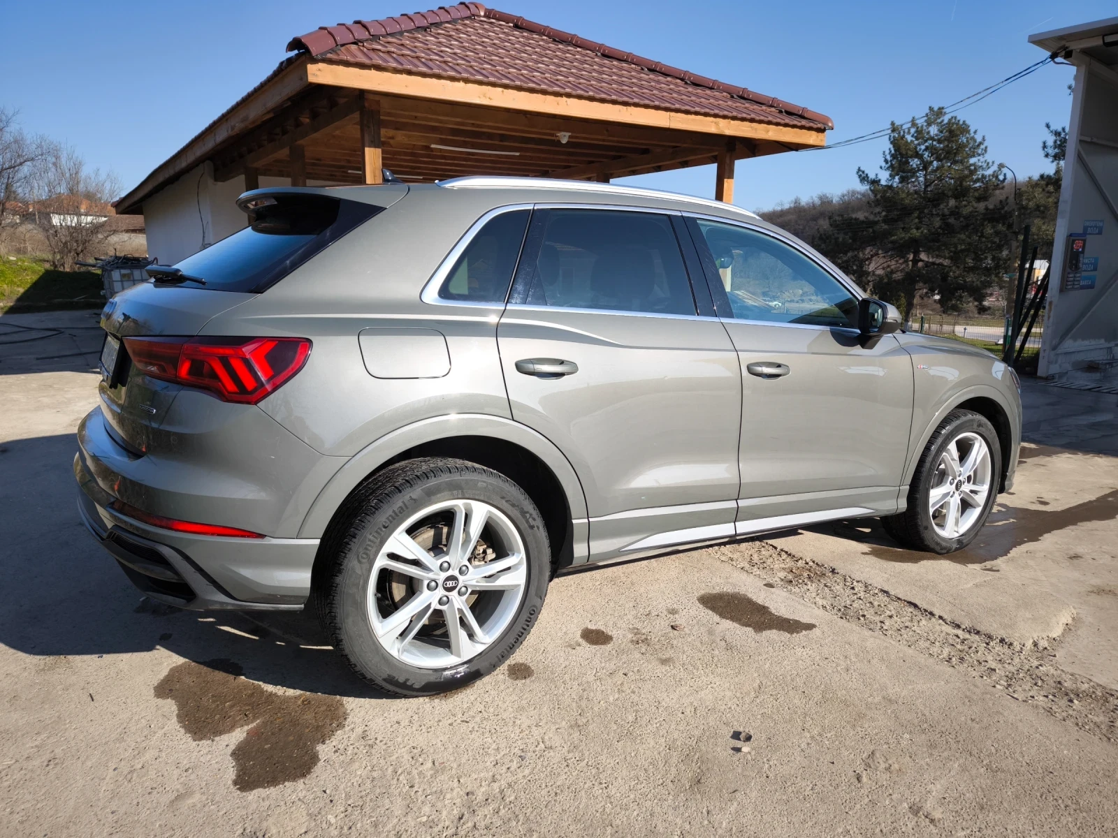 Audi Q3 2.0 TFSI, S line, Quattro , снимка 7 - Автомобили и джипове - 53773217
