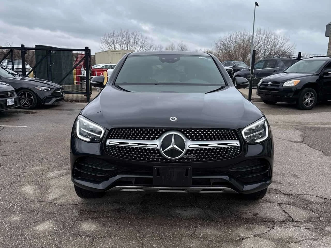 Mercedes-Benz GLC 300 CARFAX/360 КАМЕРИ/ПАНОРАМА/ПОДГРЕВИ, снимка 2 - Автомобили и джипове - 53934491