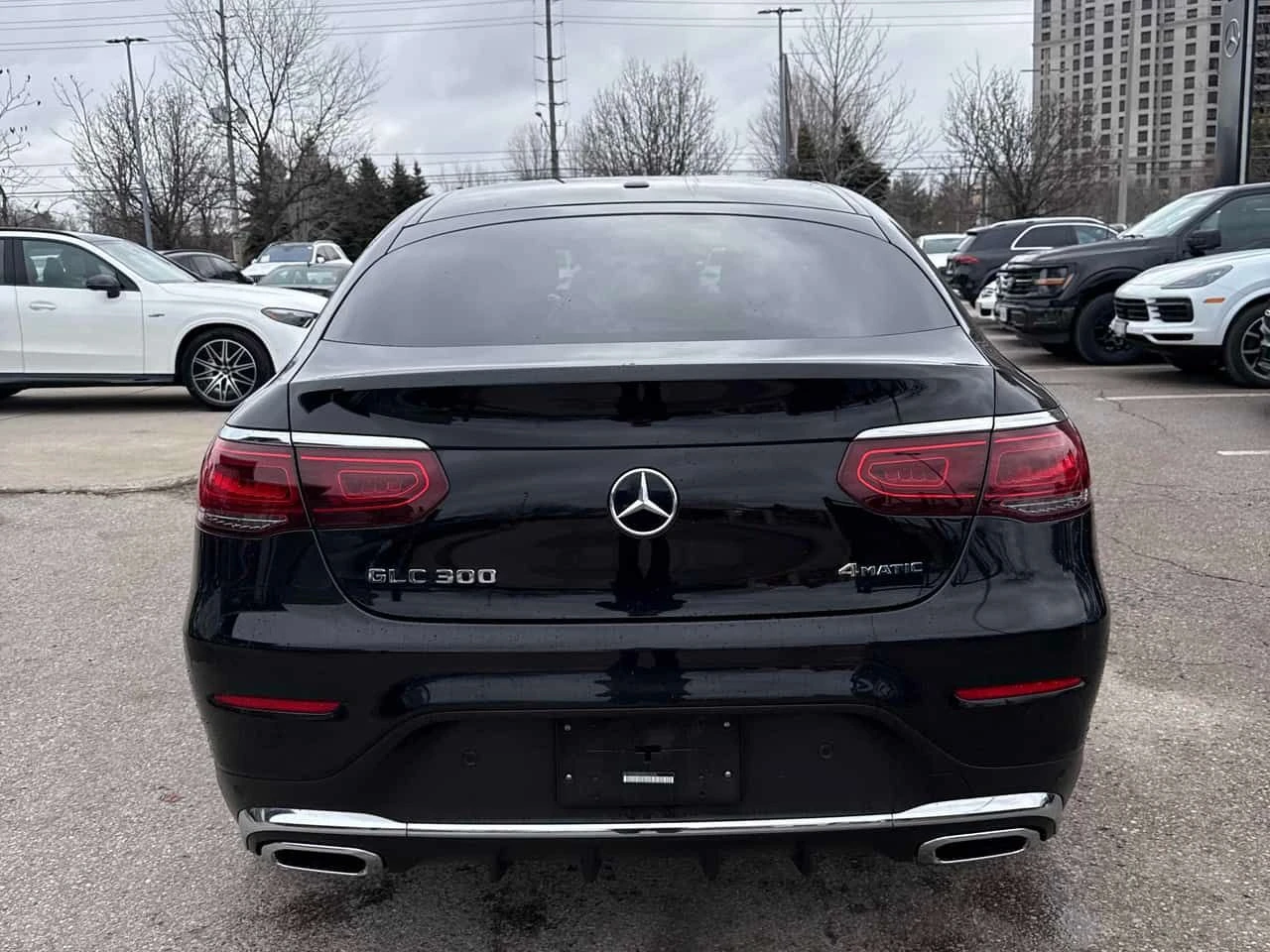 Mercedes-Benz GLC 300 CARFAX/360 КАМЕРИ/ПАНОРАМА/ПОДГРЕВИ, снимка 5 - Автомобили и джипове - 53934491