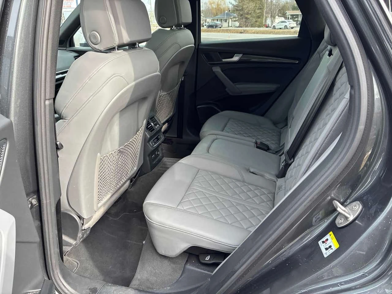 Audi SQ5 Technik/360/DIS/B&O/МАСАЖИ/КЛИП НА МОТОРА , снимка 13 - Автомобили и джипове - 54060547