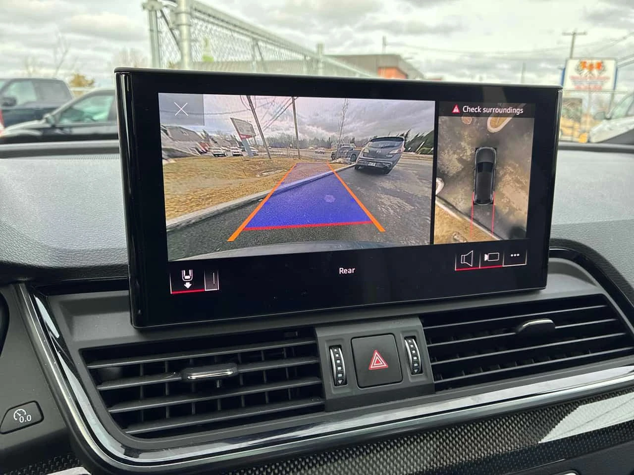 Audi SQ5 Technik/360/DIS/B&O/МАСАЖИ/КЛИП НА МОТОРА , снимка 15 - Автомобили и джипове - 54060547