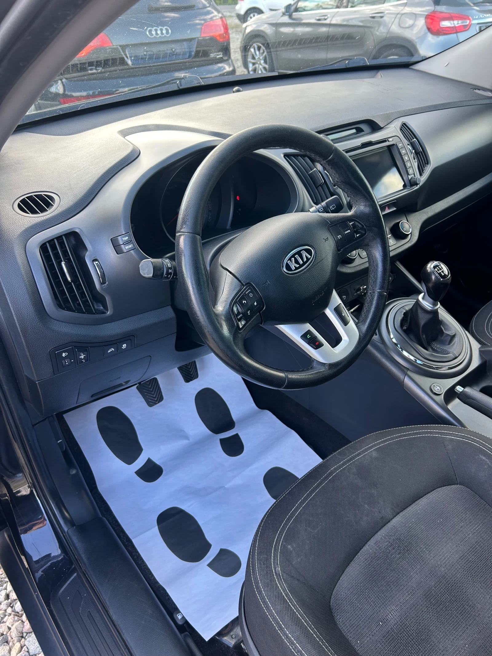 Kia Sportage, снимка 6 - Автомобили и джипове - 54288801