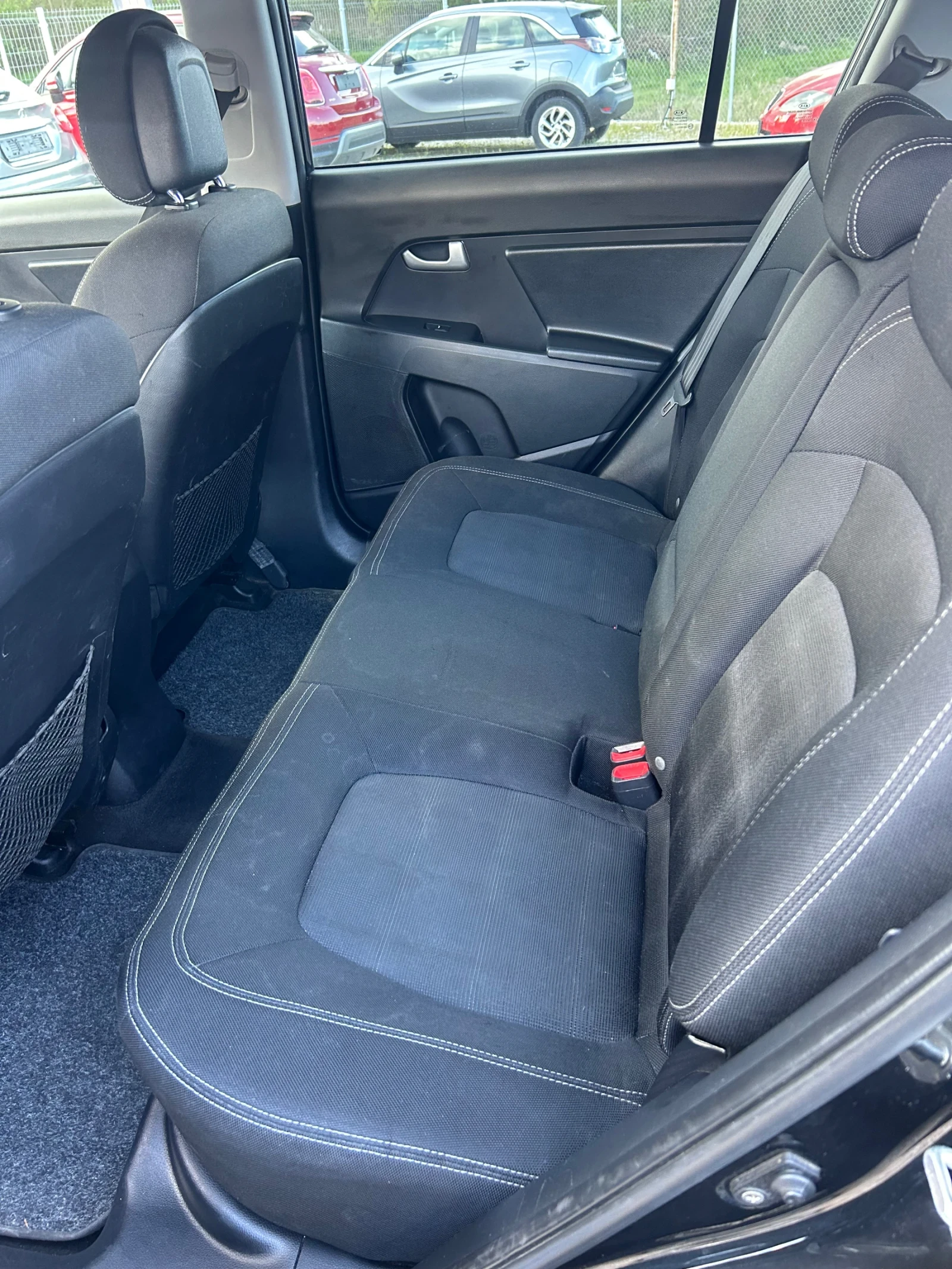 Kia Sportage, снимка 4 - Автомобили и джипове - 54288801