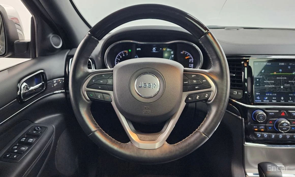 Jeep Grand cherokee, снимка 13 - Автомобили и джипове - 54323951