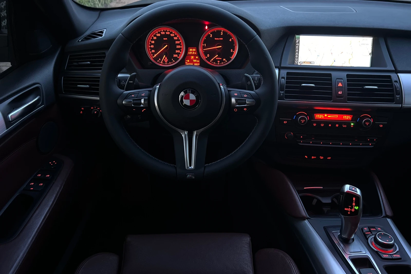 BMW X6 3.0d M-PERFORMANCE/3xTW/XENON/NAVI//KAMERA/KOJA, снимка 16 - Автомобили и джипове - 54448719