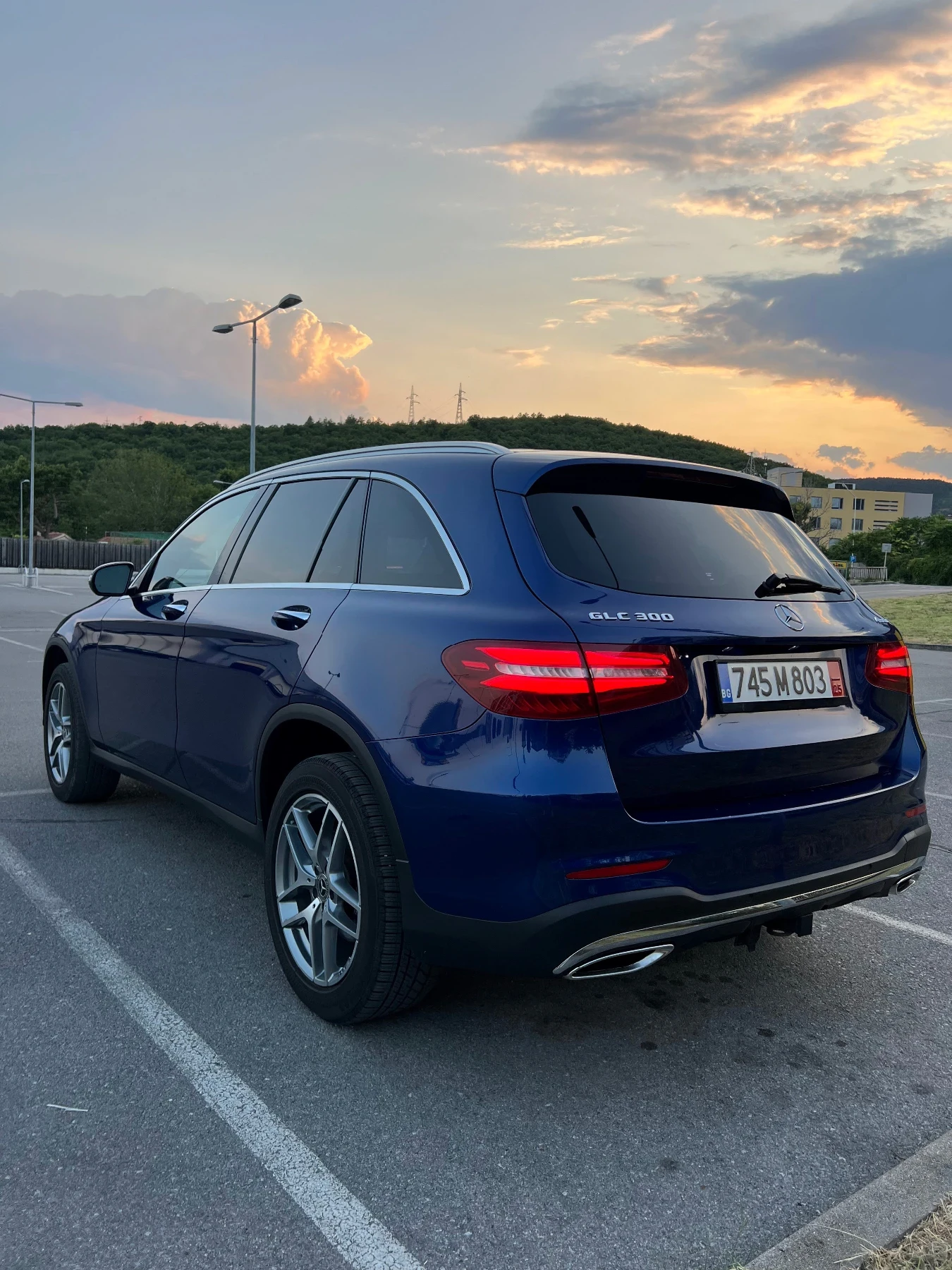 Mercedes-Benz GLC 300 AMG пакет, снимка 4 - Автомобили и джипове - 54742123