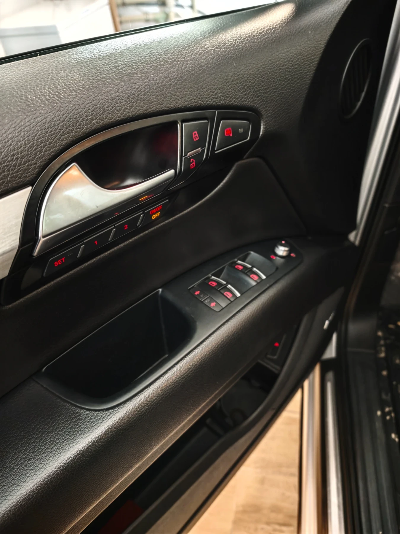 Audi Q7 3000tfsi 7места , снимка 15 - Автомобили и джипове - 54781860