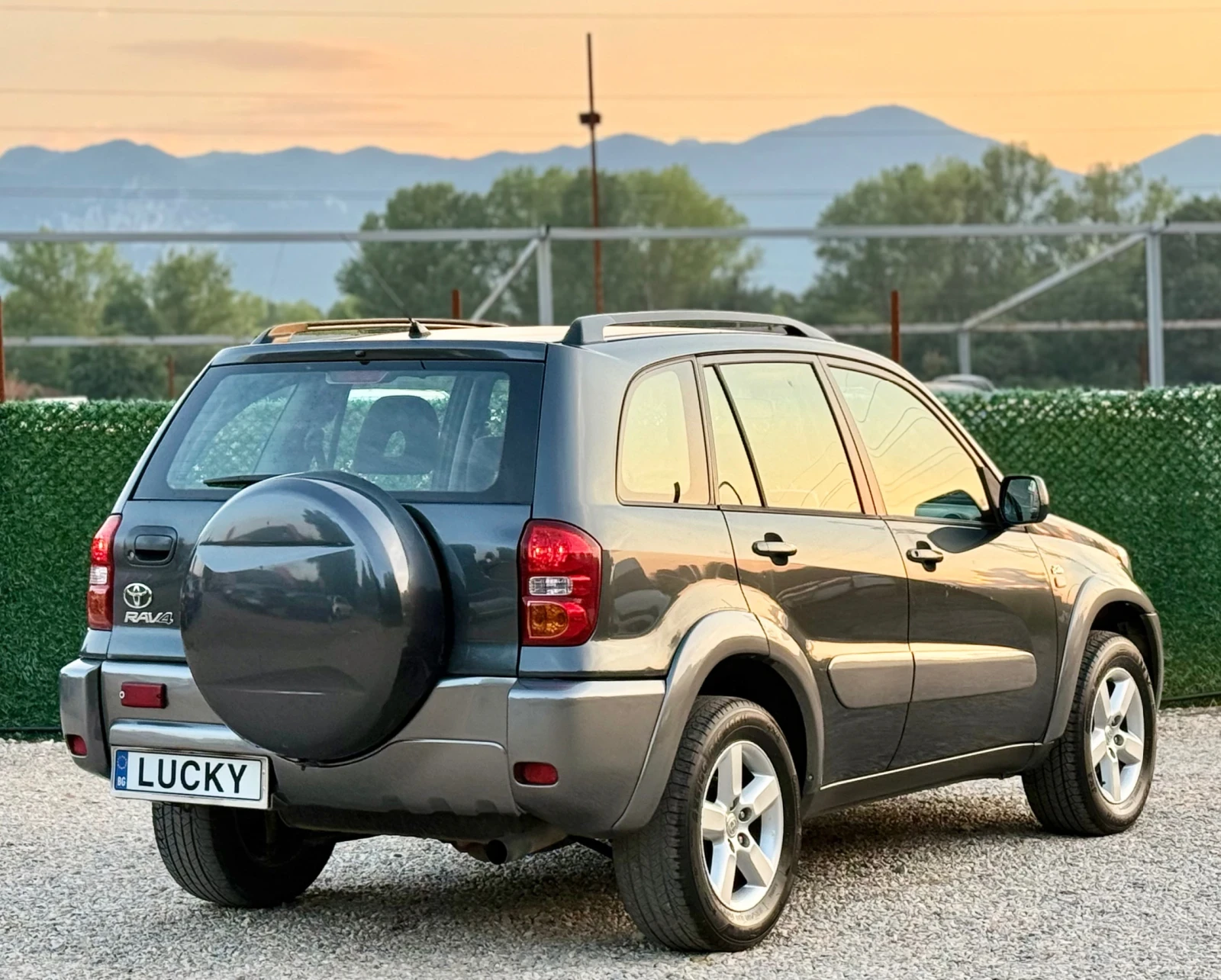 Toyota Rav4 2.0D-4D ИТАЛИЯ, снимка 6 - Автомобили и джипове - 55328006