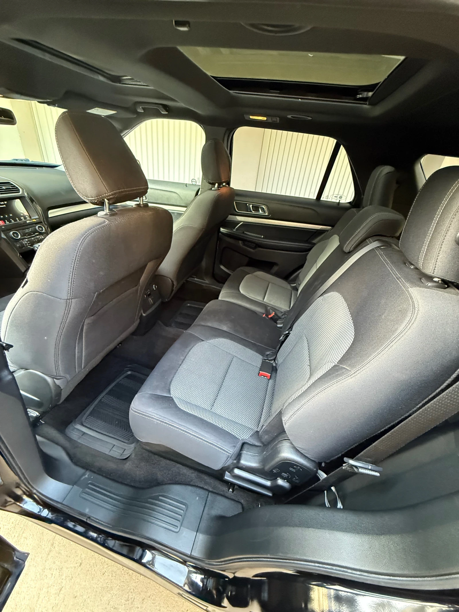 Ford Explorer, снимка 13 - Автомобили и джипове - 56012436