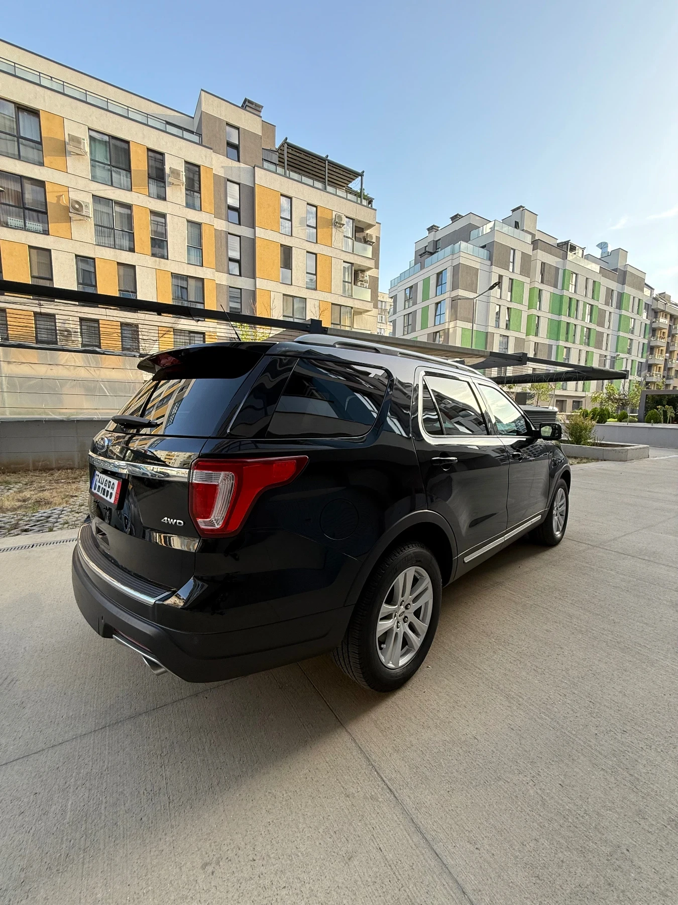 Ford Explorer, снимка 7 - Автомобили и джипове - 56012436