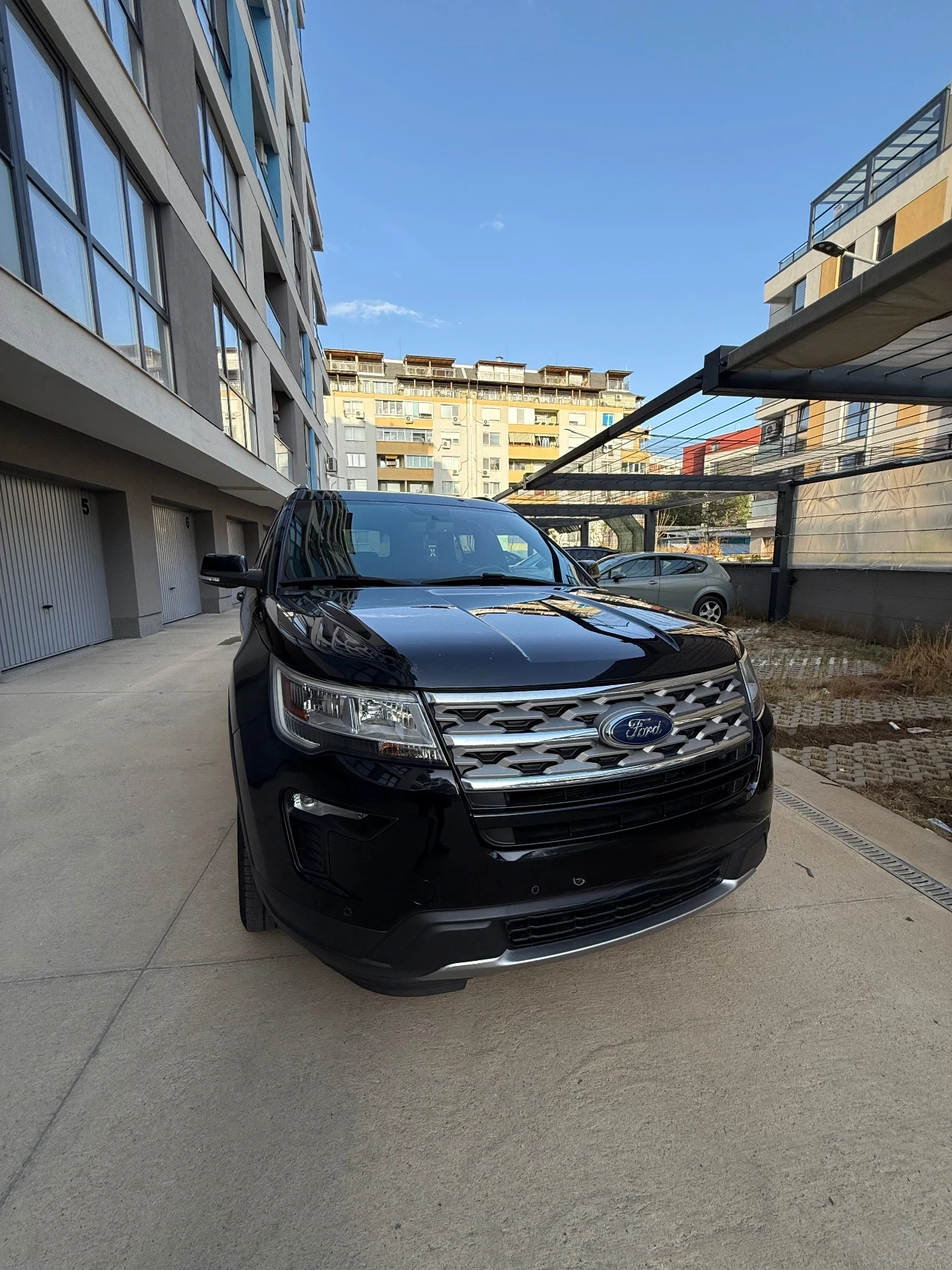 Ford Explorer, снимка 2 - Автомобили и джипове - 56012436