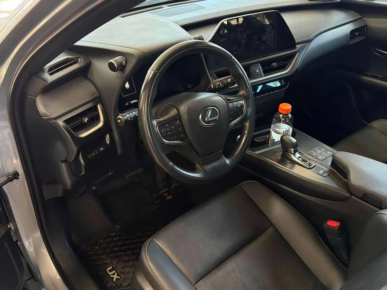 Lexus UX * 300h * CARFAX * ����� �� ����������� | Mobile.bg � ����������� 5