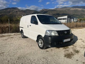 Toyota Hiace 2.5d4d 4x4, снимка 2