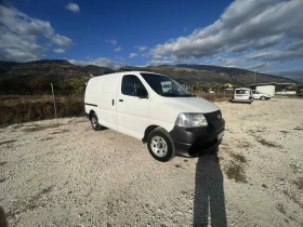 Toyota Hiace 2.5d4d 4x4, снимка 3