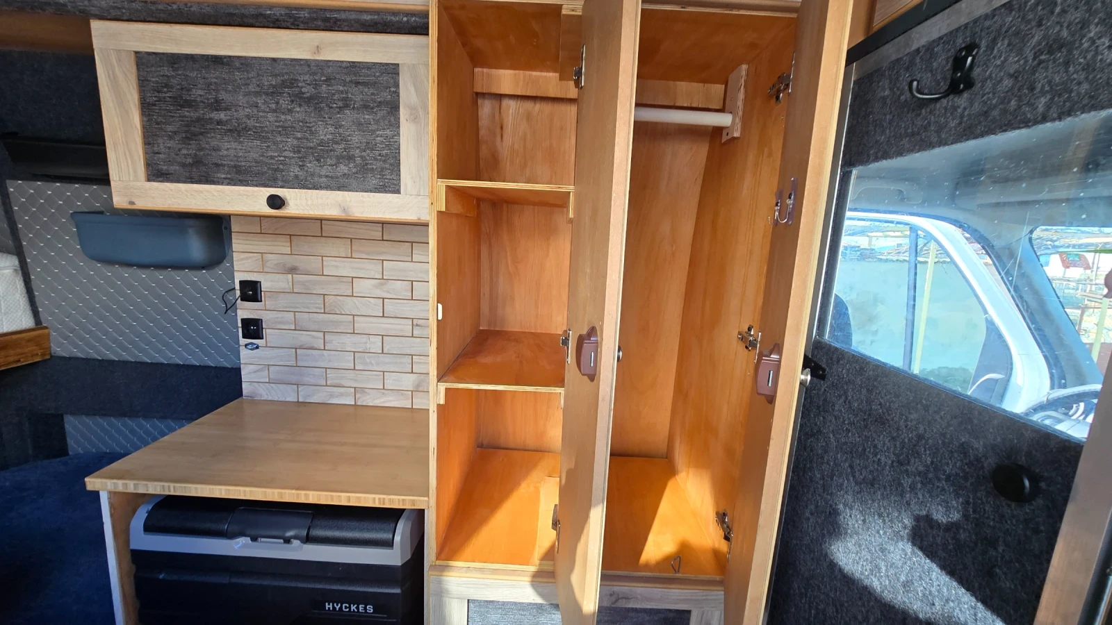 Opel Movano Кемпер - изображение 9