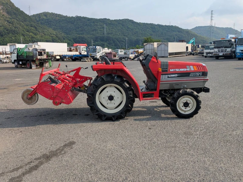 Трактор Mitsubishi МТ21, снимка 3 - Селскостопанска техника - 53015129