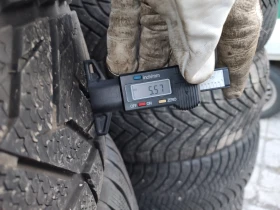 Гуми Зимни 235/60R18, снимка 7