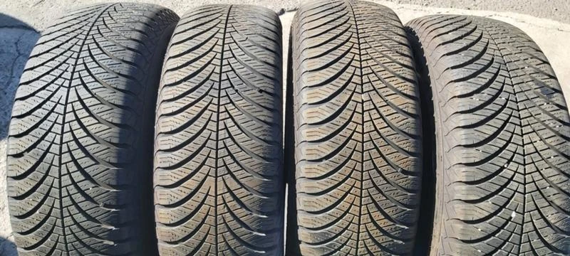 Гуми Всесезонни 195/65R15, снимка 1 - Гуми и джанти - 33946145