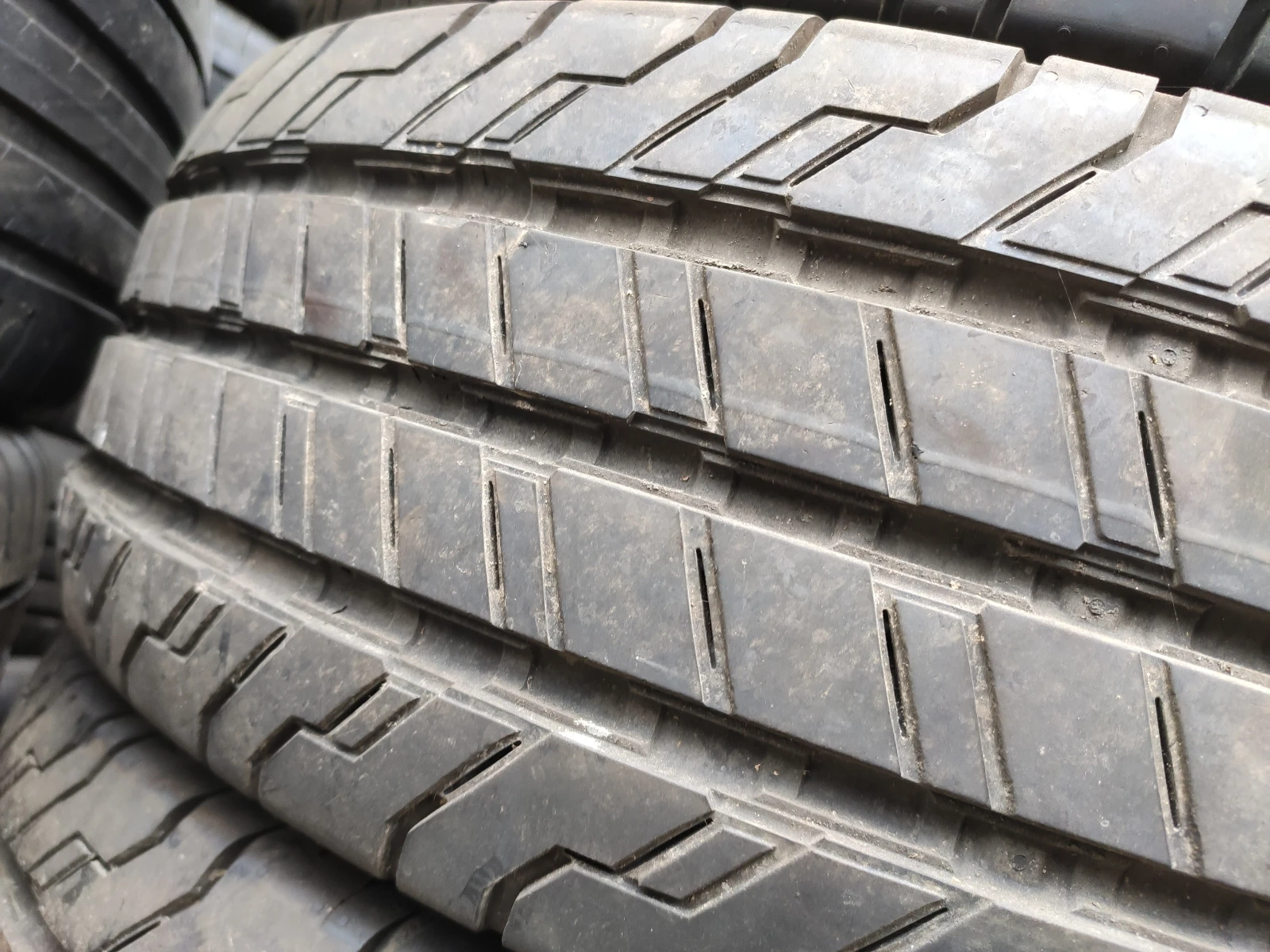Гуми Летни 215/70R15, снимка 2 - Гуми и джанти - 55272674