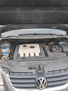 VW Touran 2.0тди, снимка 10