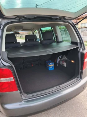 VW Touran 2.0тди, снимка 13