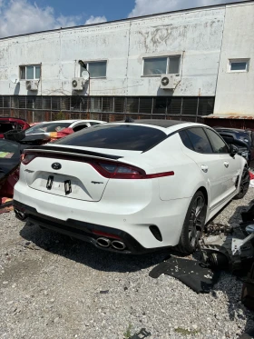 Kia Stinger GT на части, снимка 5