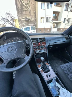 Mercedes-Benz C 200 Газов инж., снимка 6