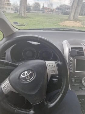 Toyota Auris, снимка 5