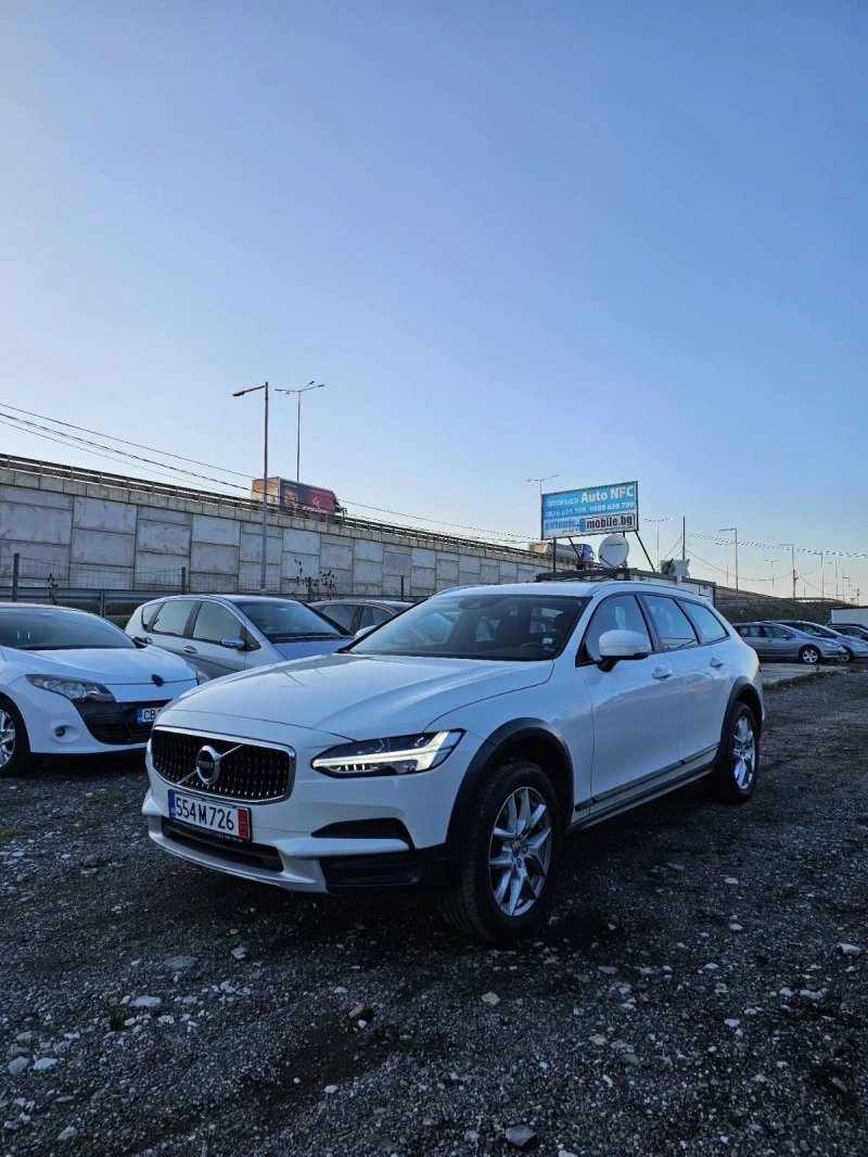 Volvo V90 Cross Country Volvo V90 -2.0 T6 AWD/ 2018/ 320 hp/ , снимка 2 - Автомобили и джипове - 43290231