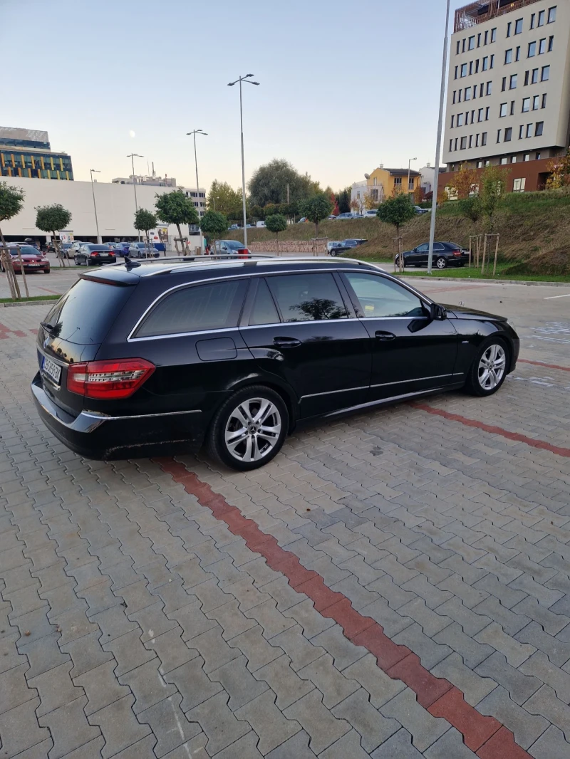 Mercedes-Benz E 220 Avangard 170 HP, снимка 14 - Автомобили и джипове - 47722949