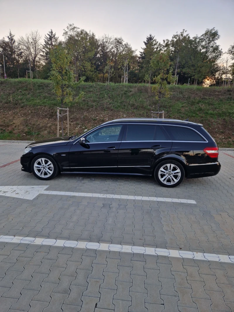 Mercedes-Benz E 220 Avangard 170 HP, снимка 12 - Автомобили и джипове - 47722949