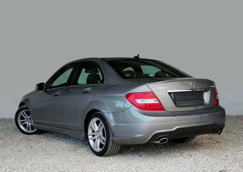 Mercedes-Benz C 300, снимка 3 - Автомобили и джипове - 48569063