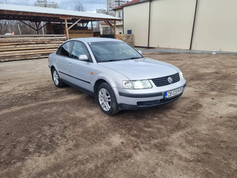 VW Passat 1.9 tdi, снимка 1 - Автомобили и джипове - 48629490