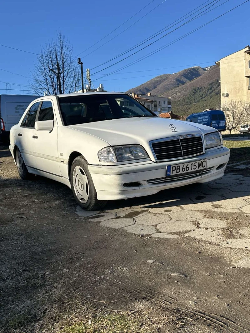 Mercedes-Benz C 200 Газов инж., снимка 1 - Автомобили и джипове - 48729590