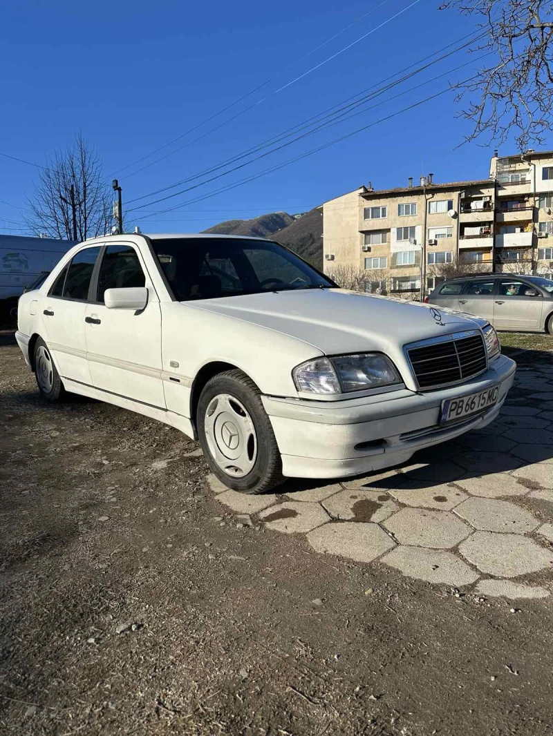 Mercedes-Benz C 200 Газов инж., снимка 3 - Автомобили и джипове - 48729590