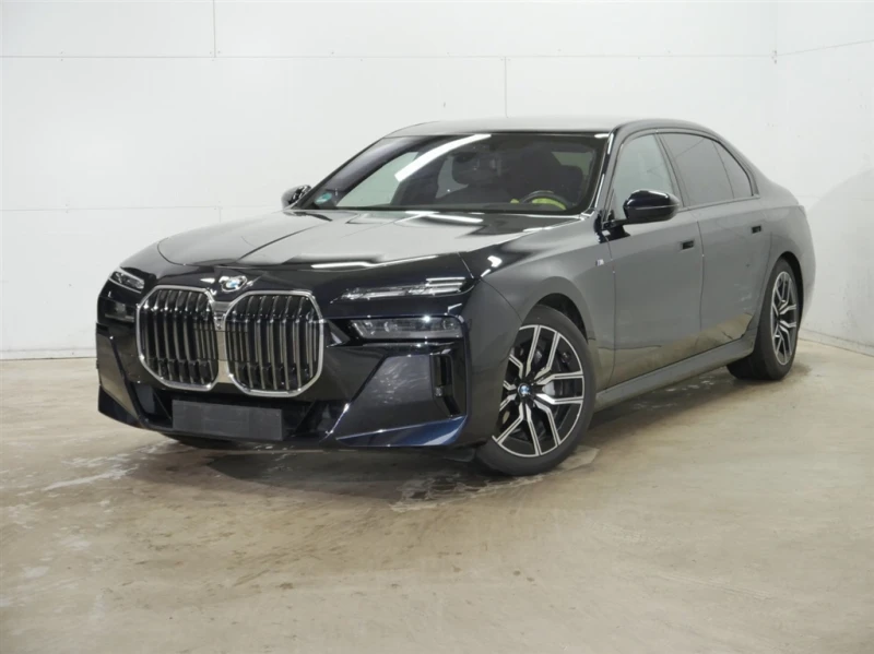 BMW 740 xDrive, снимка 1 - Автомобили и джипове - 49575728