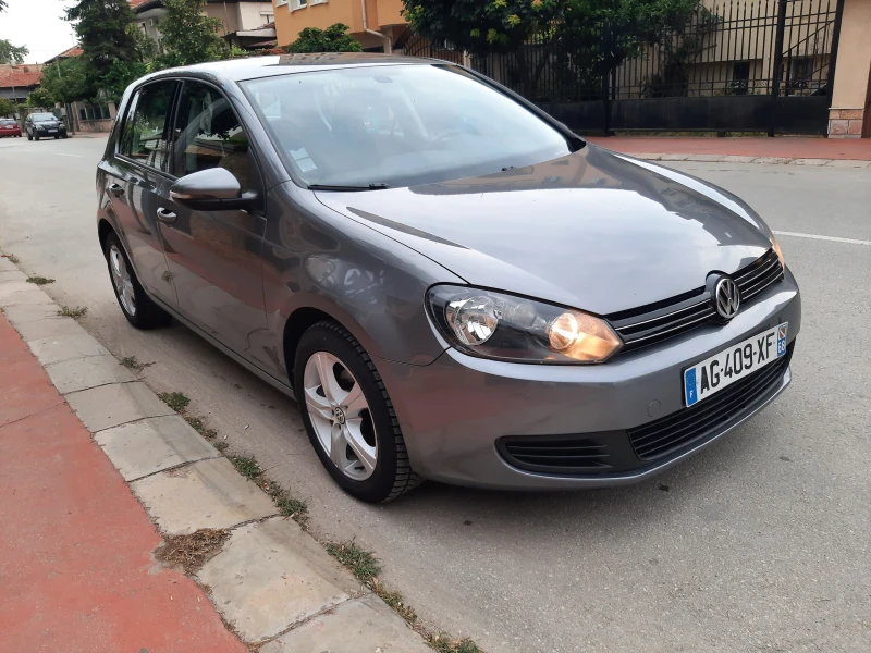 VW Golf 1.6 TDi, снимка 5 - Автомобили и джипове - 50823805