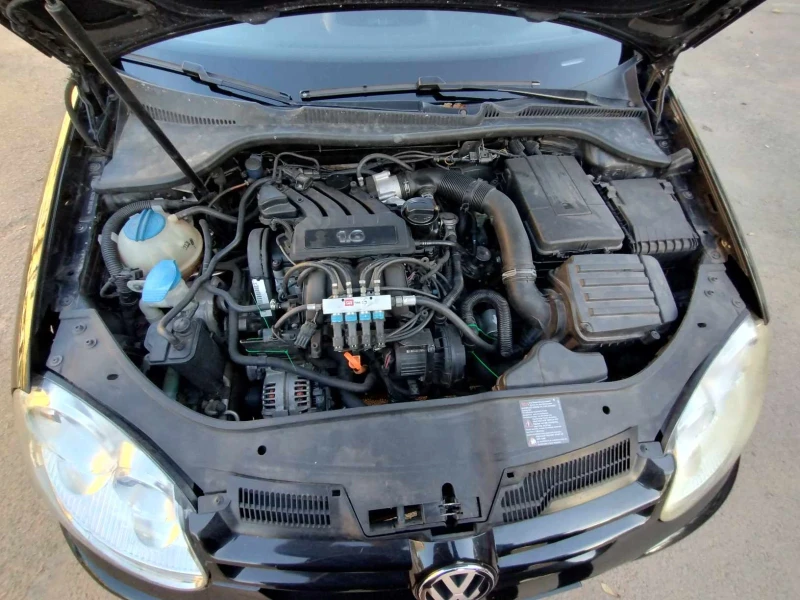 VW Golf, снимка 2 - Автомобили и джипове - 52445759