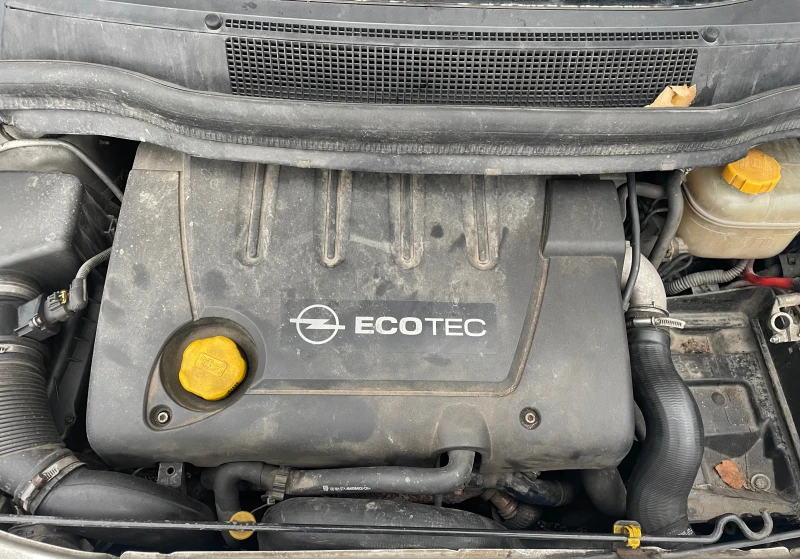 Opel Zafira 1.9 cdti, снимка 8 - Автомобили и джипове - 52566839
