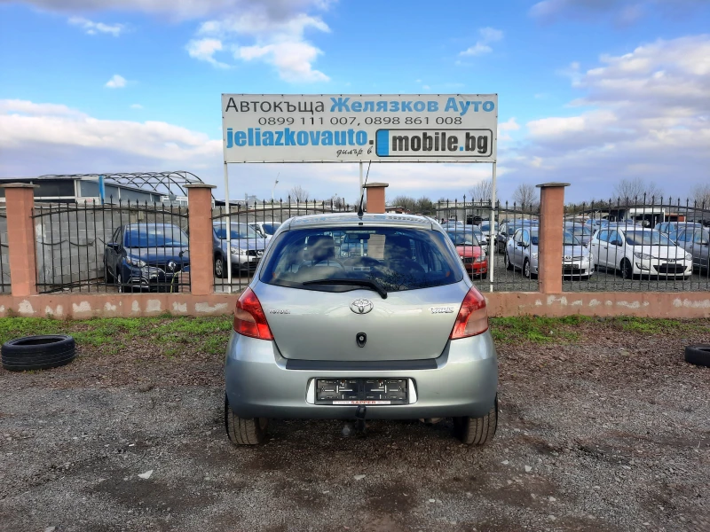 Toyota Yaris 1.3 i, снимка 5 - Автомобили и джипове - 52752748