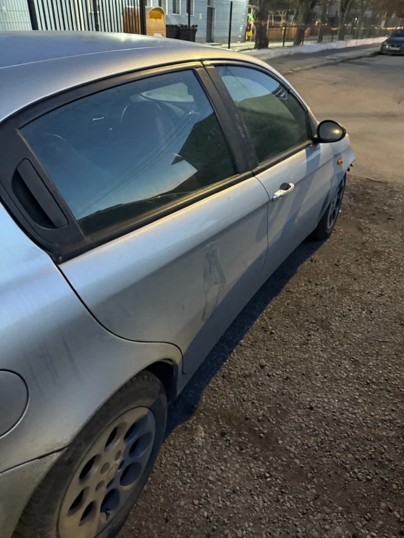 Alfa Romeo 147 1.9jtd, снимка 4 - Автомобили и джипове - 53157031