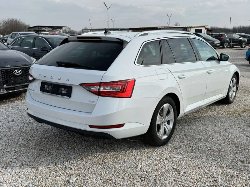 Skoda Superb 2.0TDI 4X4 190k, снимка 4 - Автомобили и джипове - 53389863