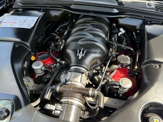 Maserati GranTurismo * CARFAX  , снимка 9 - Автомобили и джипове - 52816190