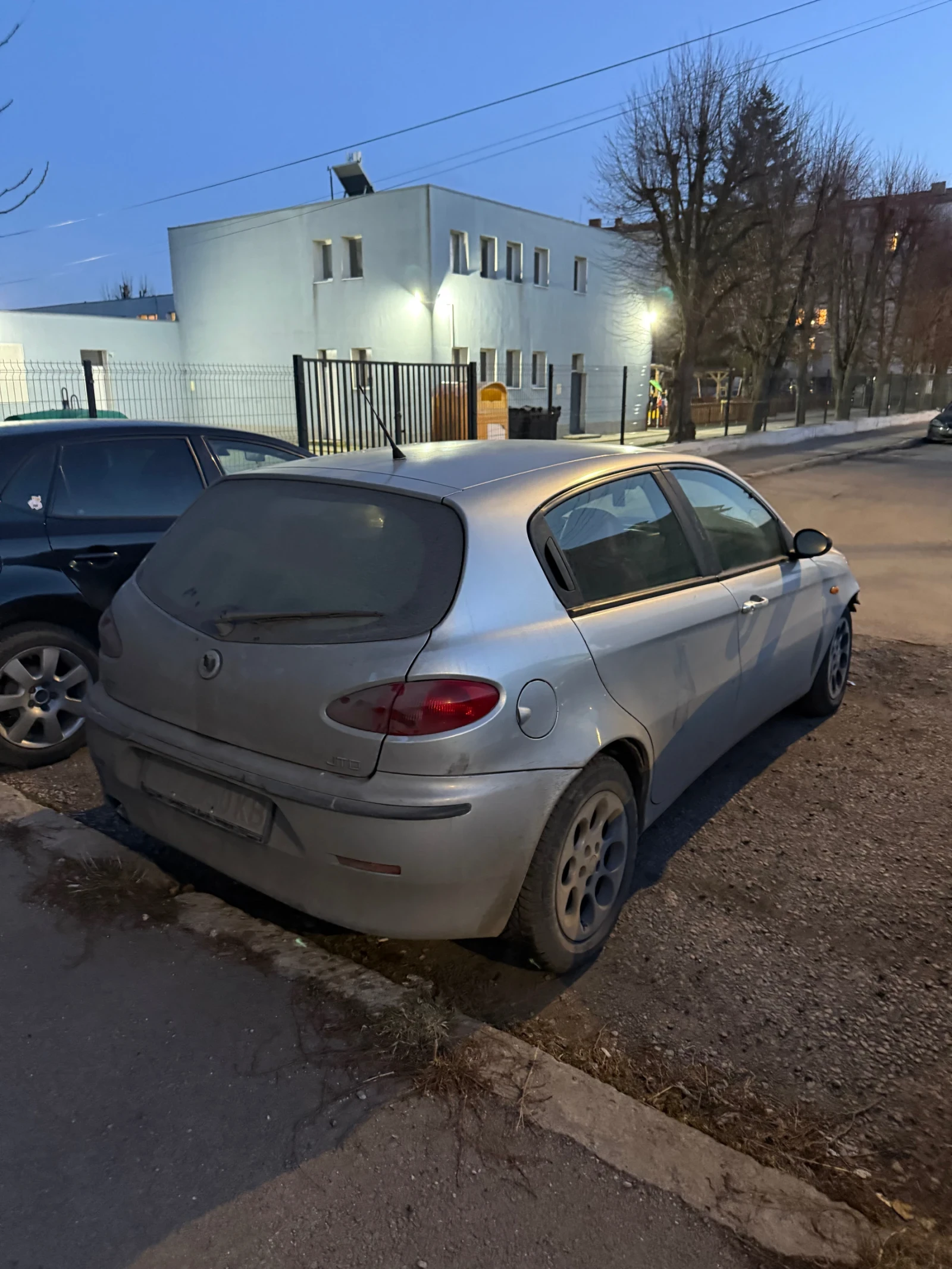 Alfa Romeo 147 1.9jtd, снимка 1