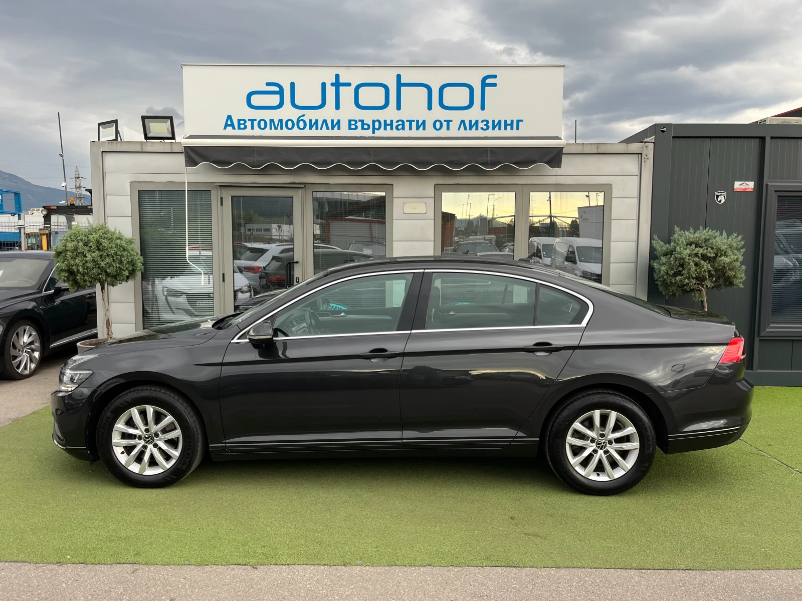 VW Passat Business/2.0TDI/150к.с./7AT/Гаранция - изображение 2