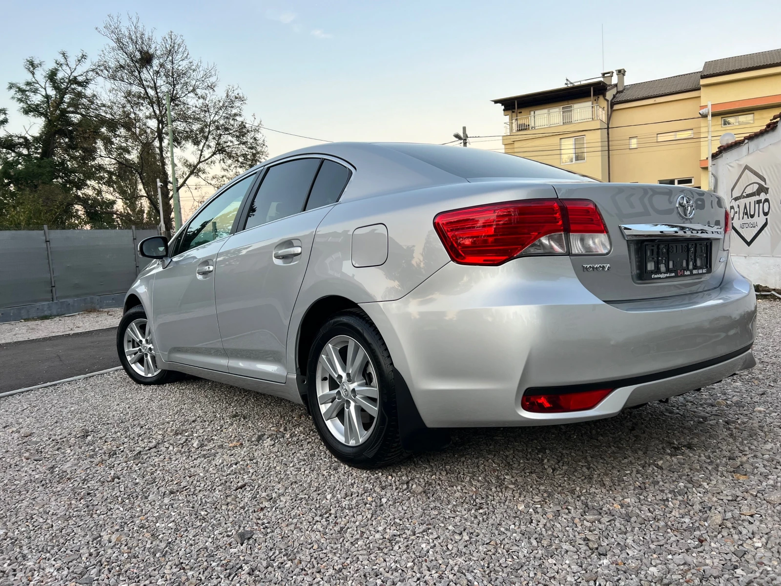 Toyota Avensis 1.8-FULL - изображение 6